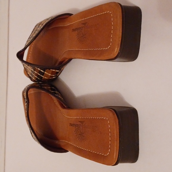 Tommy Bahama Women's Leather Woven Sandals size 6 - Picture 2 of 9